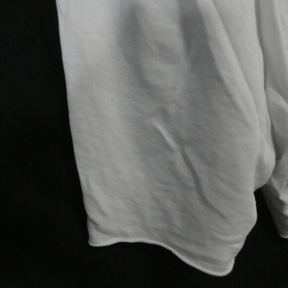 H&M - Regular Fit | medium | White Sweat Shorts - Picture 12 of 14